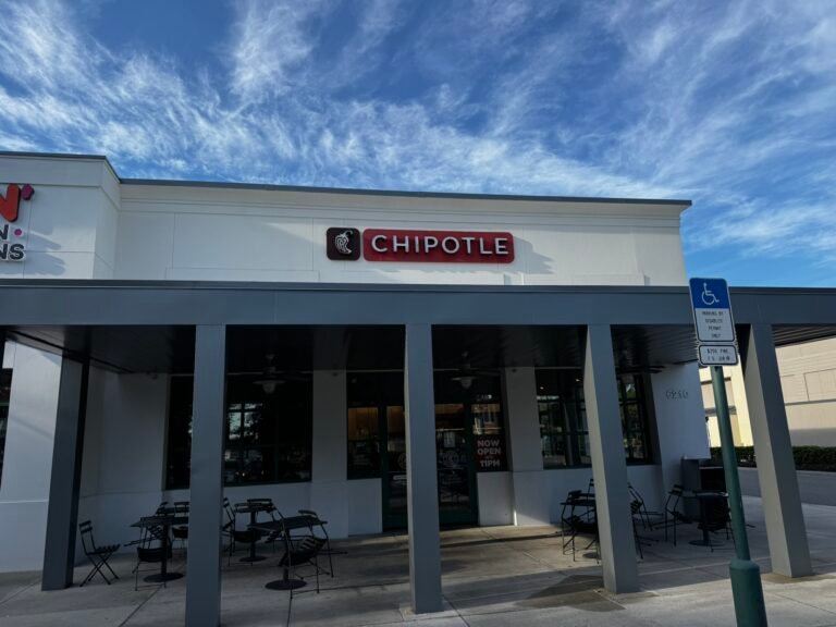 Chipotle 1 Chipotle Celebration FL Store Front 768x576